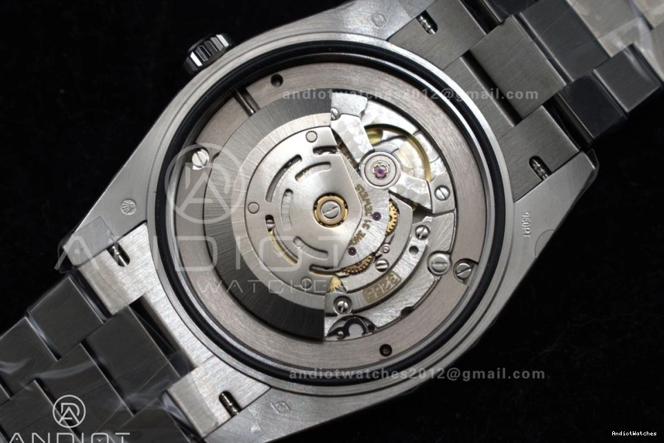A Weight Crystal Black Dial 40 GSF on Bracelet SS Gain DayDate 718 President Bright 1002